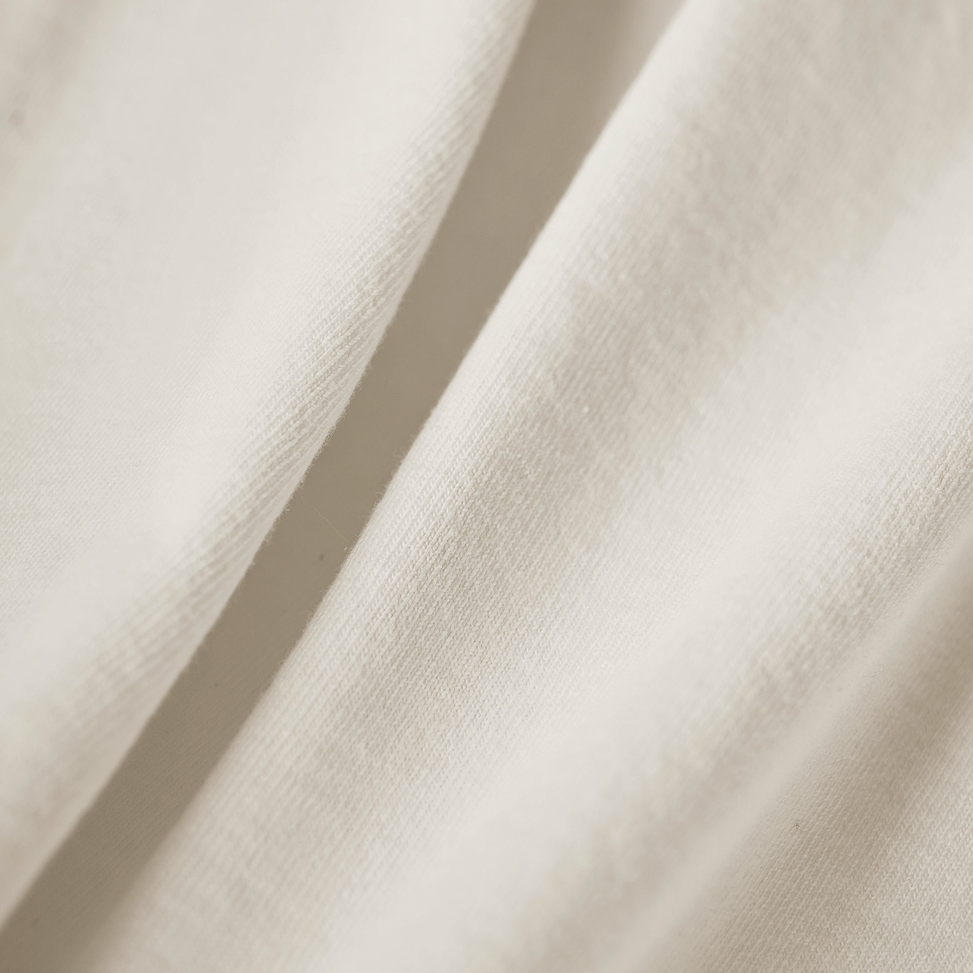 GUCCI Kaos Logo Seri Huruf, Unisex, COD '"  G-12-1